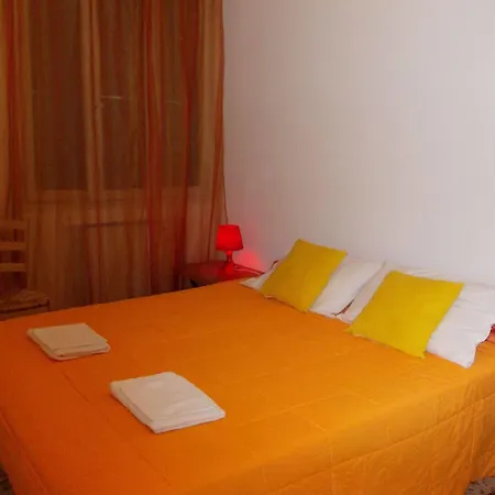 Oda ve Kahvaltı Big Brother Bed & *
